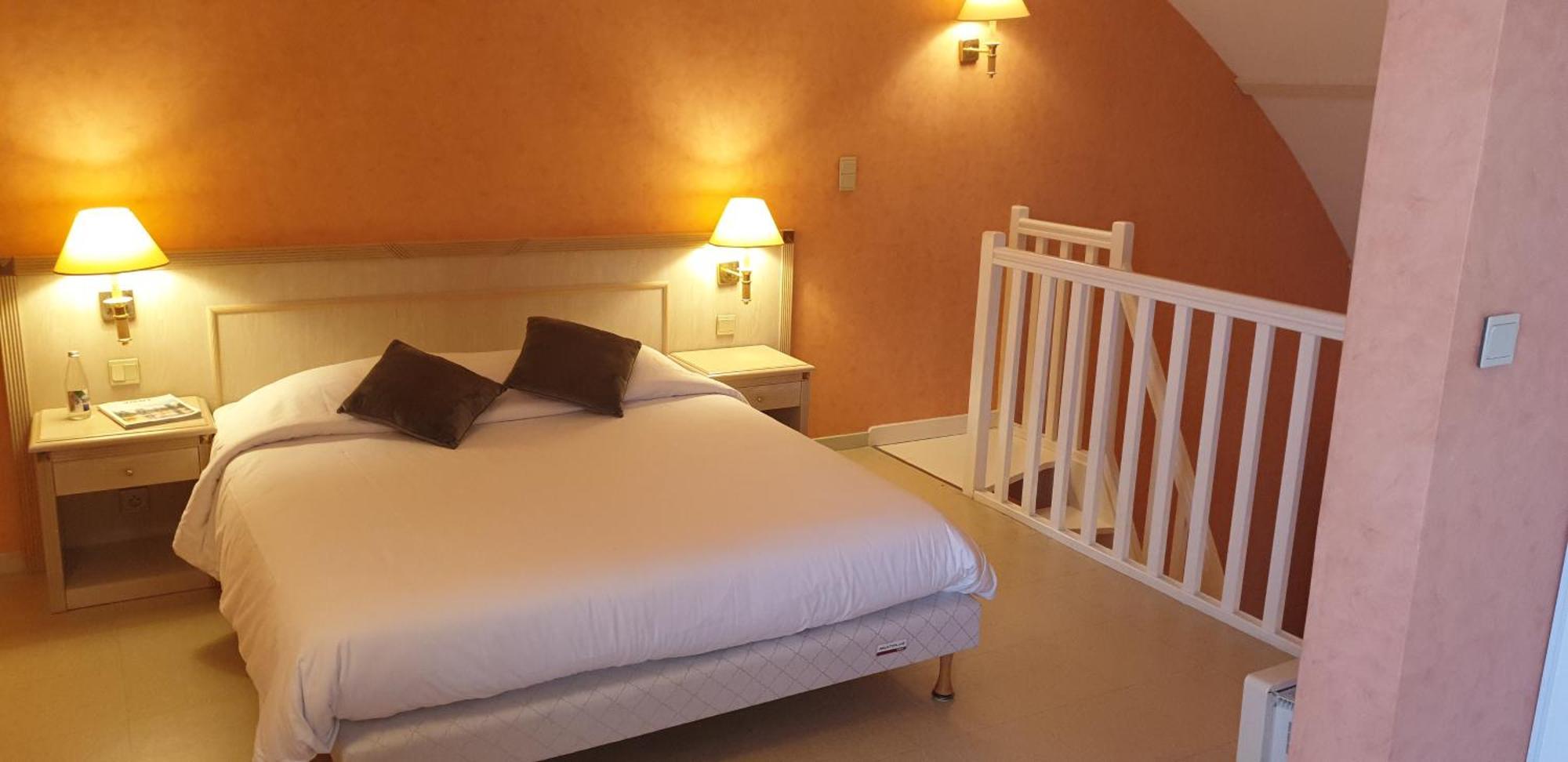 Logis L'Auberge Bourbonnaise Saint-Yorre Ngoại thất bức ảnh