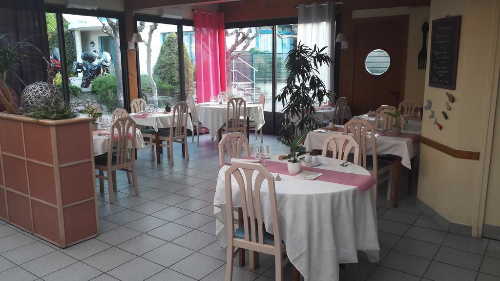 Logis L'Auberge Bourbonnaise Saint-Yorre Ngoại thất bức ảnh