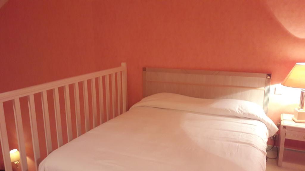 Logis L'Auberge Bourbonnaise Saint-Yorre Ngoại thất bức ảnh
