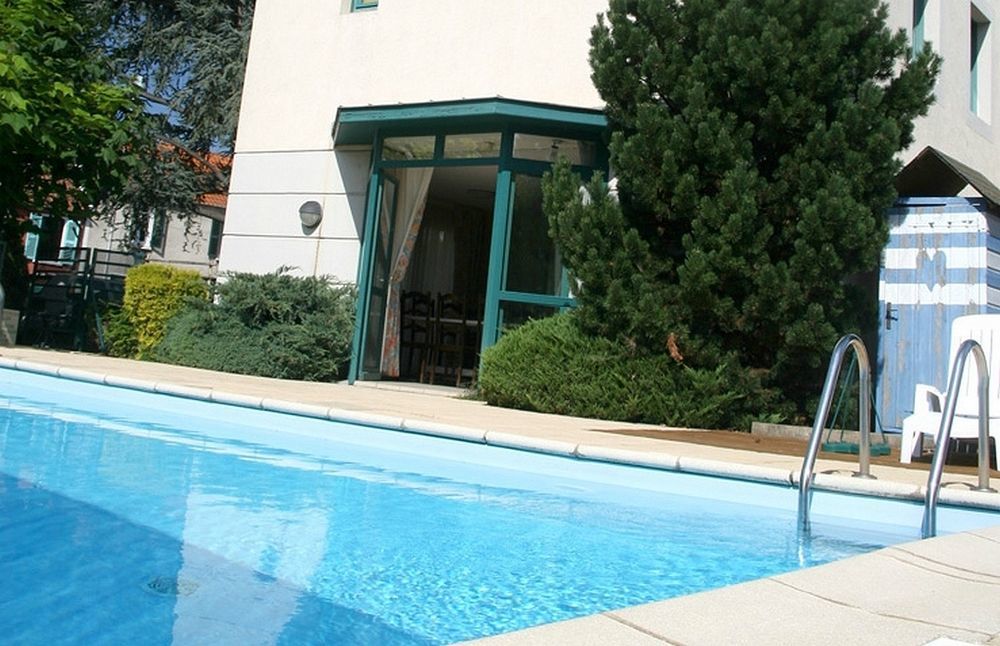 Logis L'Auberge Bourbonnaise Saint-Yorre Ngoại thất bức ảnh